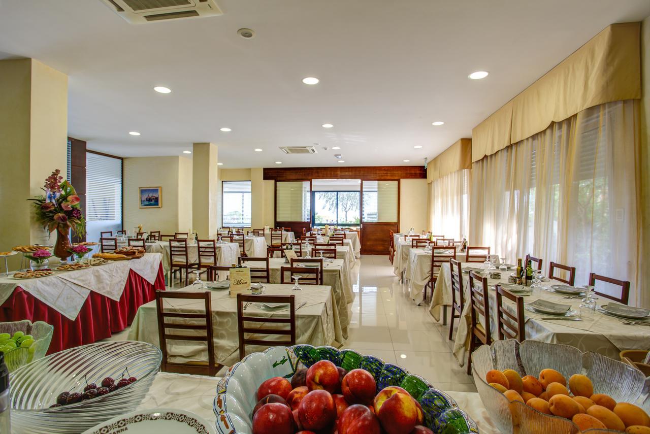 Hotel Deanna Bellaria-Igea Marina Exterior photo